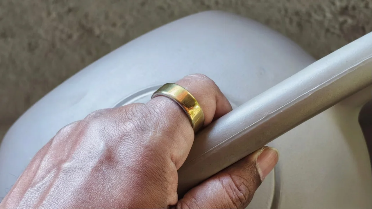 Apple Reportedly Working on ‘iRing’ to Take on Samsung Galaxy Ring and Oura Ring